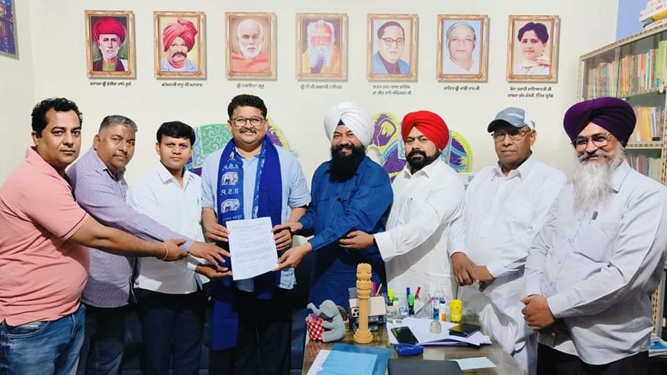 ਲੋਕ ਸਭਾ ਹੁਸ਼ਿਆਰਪੁਰ ਤੋਂ ਬਸਪਾ ਉਮੀਦਵਾਰ ਹੋਣਗੇ ਐਡਵੋਕੇਟ ਰਣਜੀਤ ਕੁਮਾਰ - ਵਿਪੁਲ ਕੁਮਾਰ